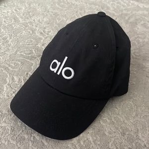 Alo black cap